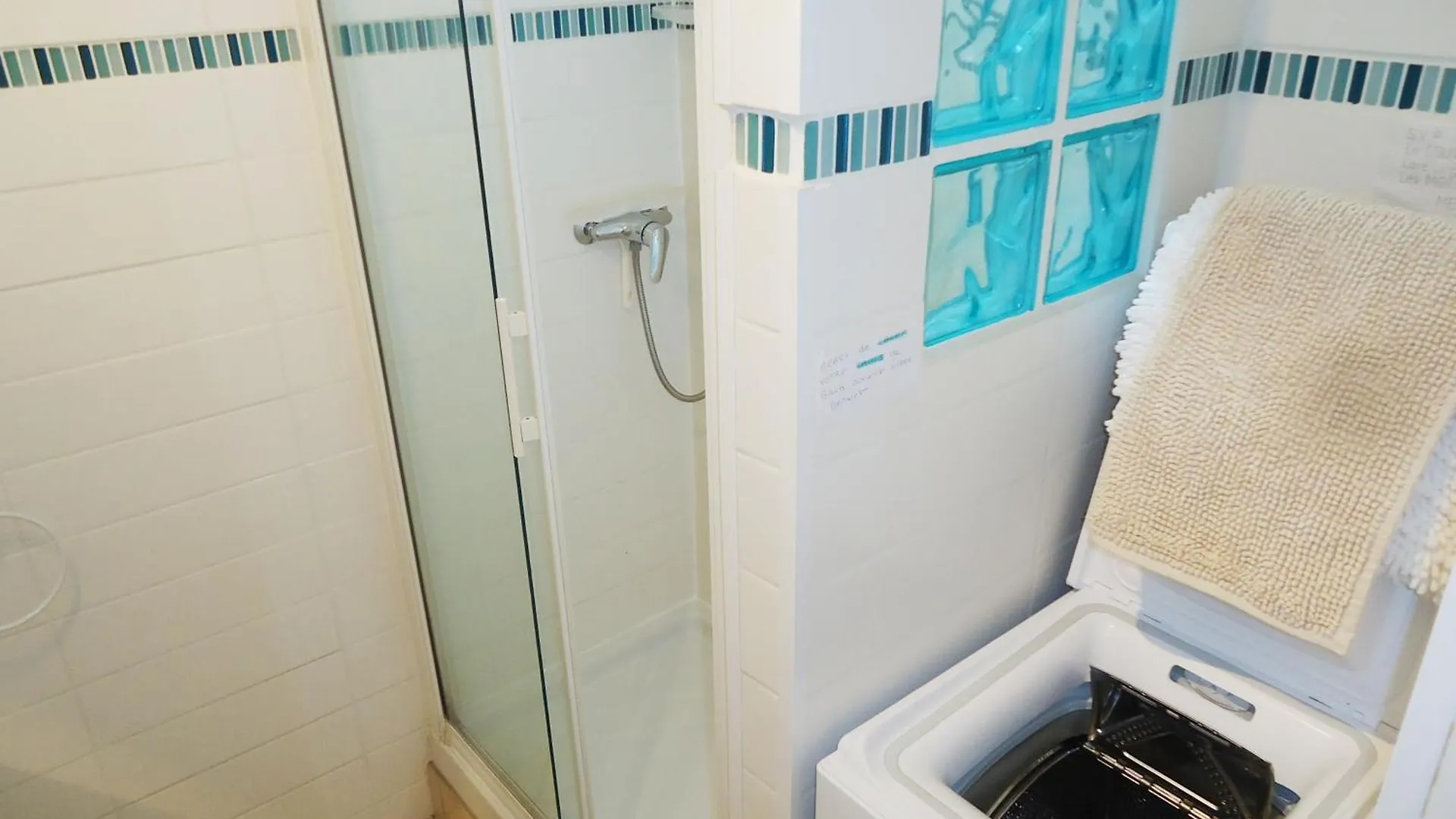 Joli Studio Climatise A 400M Des Commerces Cavalaire-sur-Mer