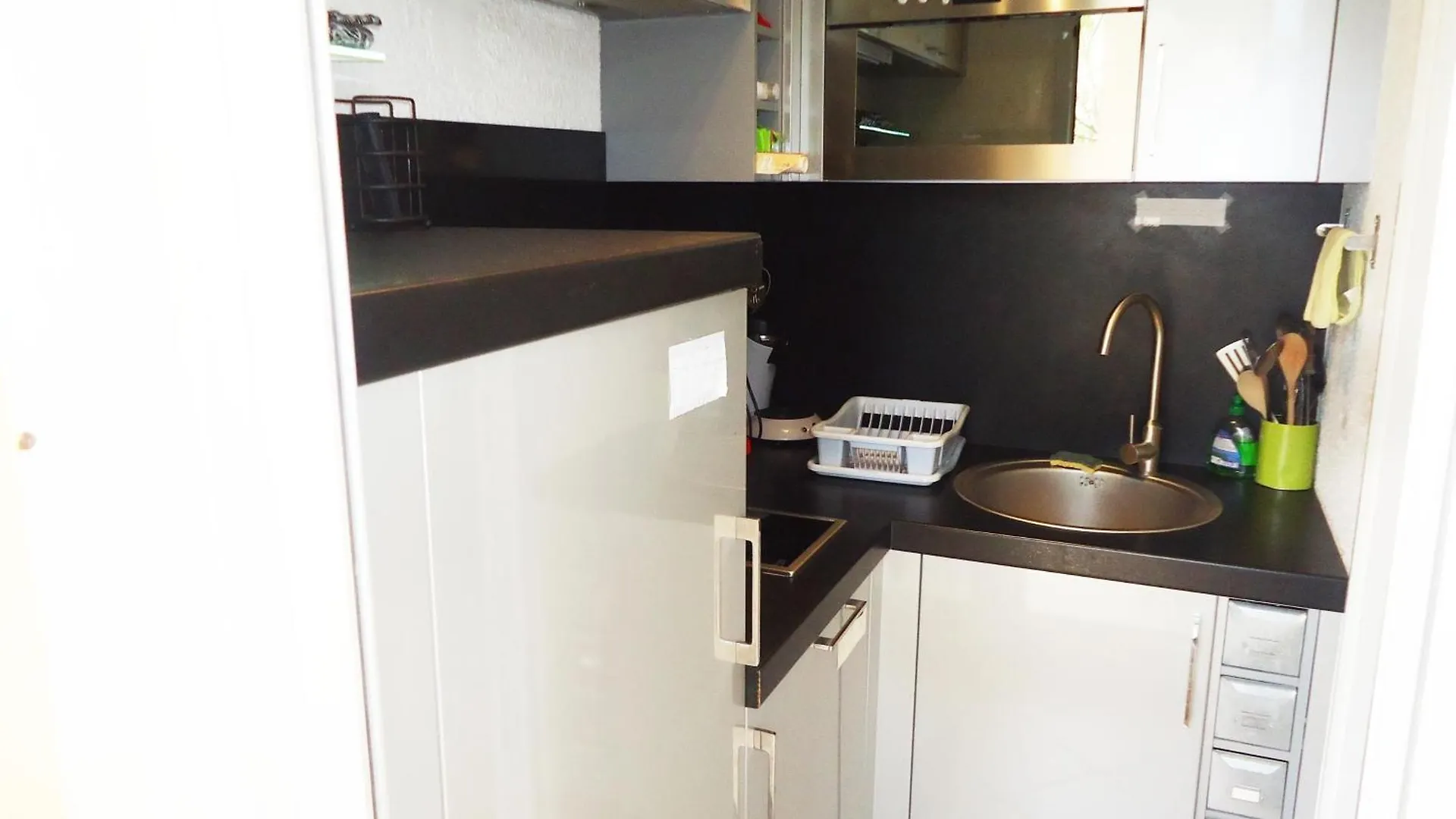 Joli Studio Climatise A 400M Des Commerces Cavalaire-sur-Mer