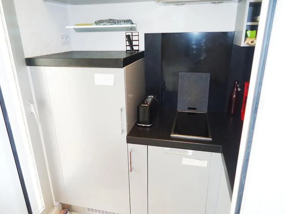 Joli Studio Climatise A 400M Des Commerces Cavalaire-sur-Mer Apartment